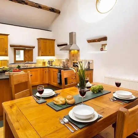 Сasa de vacaciones The Mistal Newby Bridge